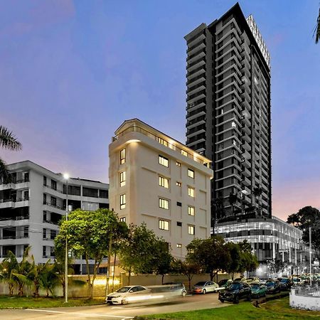Codrington House - Boutique Apartments George Town Exteriör bild