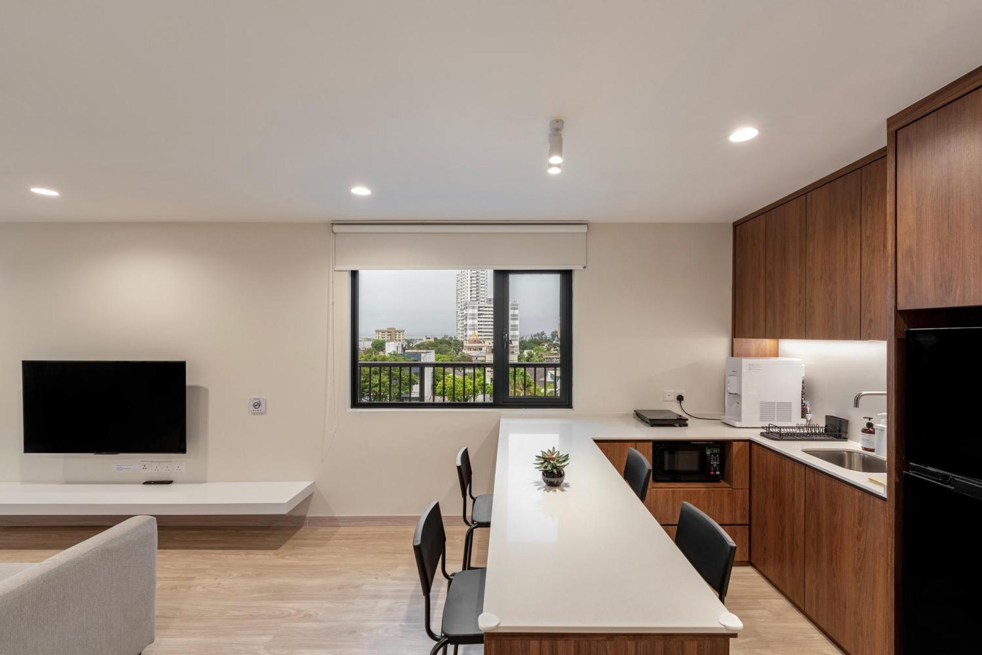Codrington House - Boutique Apartments George Town Exteriör bild