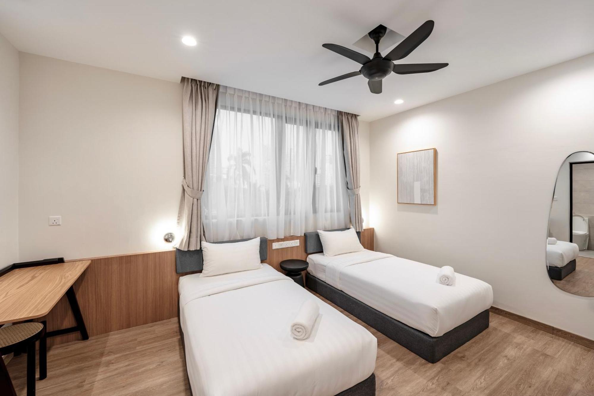 Codrington House - Boutique Apartments George Town Exteriör bild